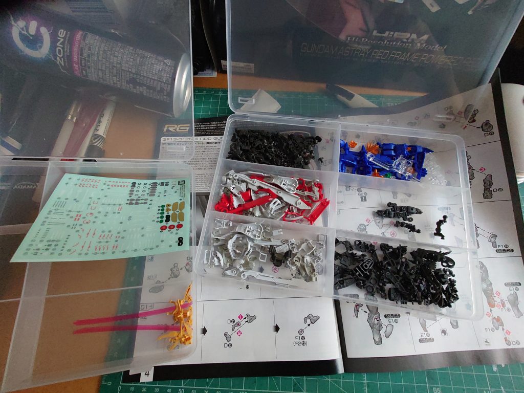 いつもこんな感じですねん（今回から百均ケース使い始めた）。