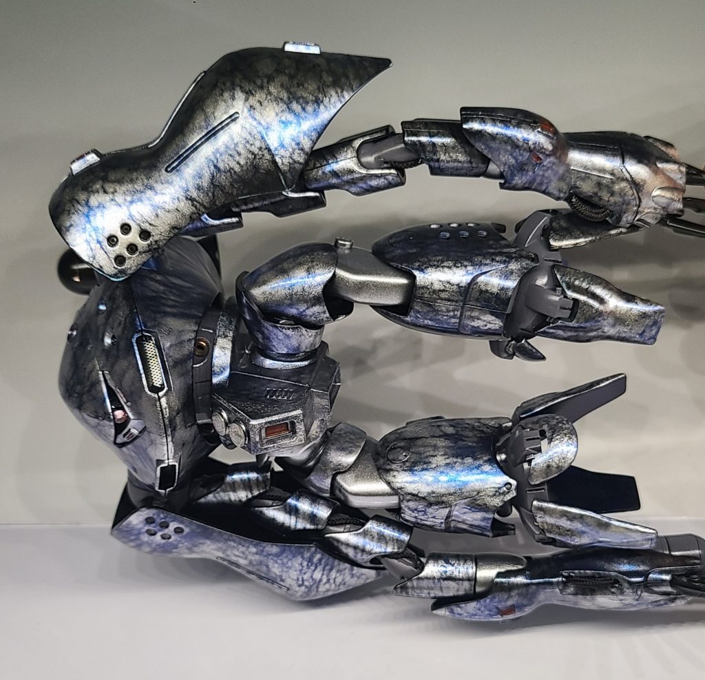 撮影時にアクションベースを忘れてしまったので、横に倒して水中移動しているイメージを出してみましたが、、、ヘッドスライディングしてるだけですね(笑)全体的に満足する出来になりました。次回は何を作ろうかな?