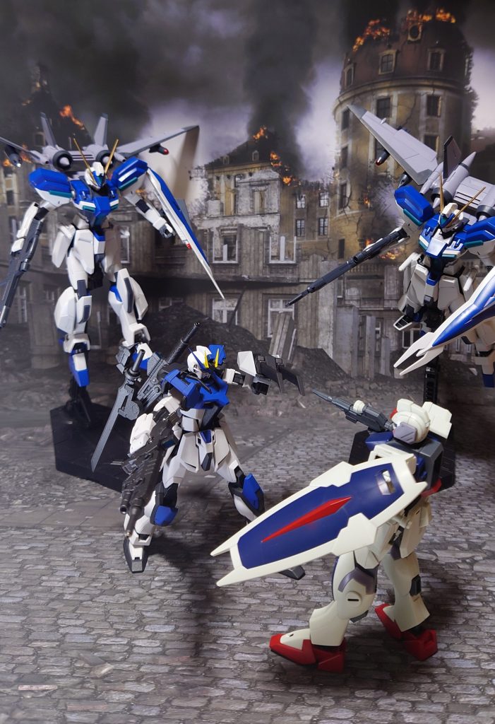 “数が多すぎる、さっさと撤退しろ！”“撤退？冗談じゃない、ここで俺達が逃げたら――！”