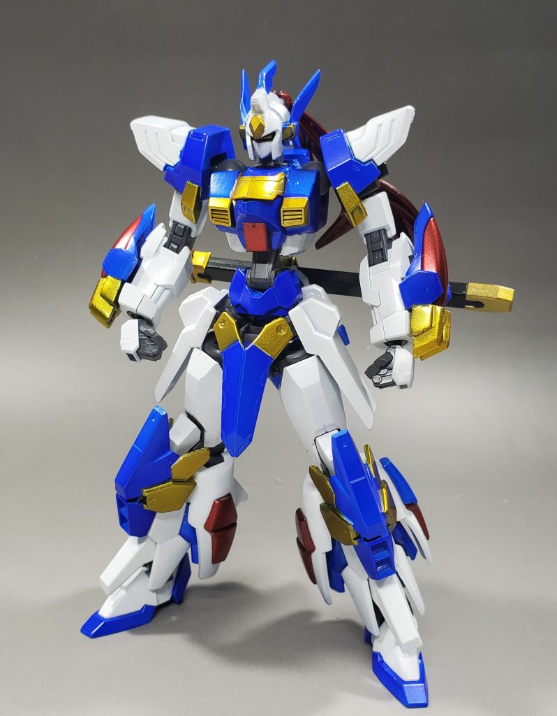 色々なパーツを使ってキメラミキシング。以前作った機体と並べたかったので色は青を基本に主人公感がでるように。