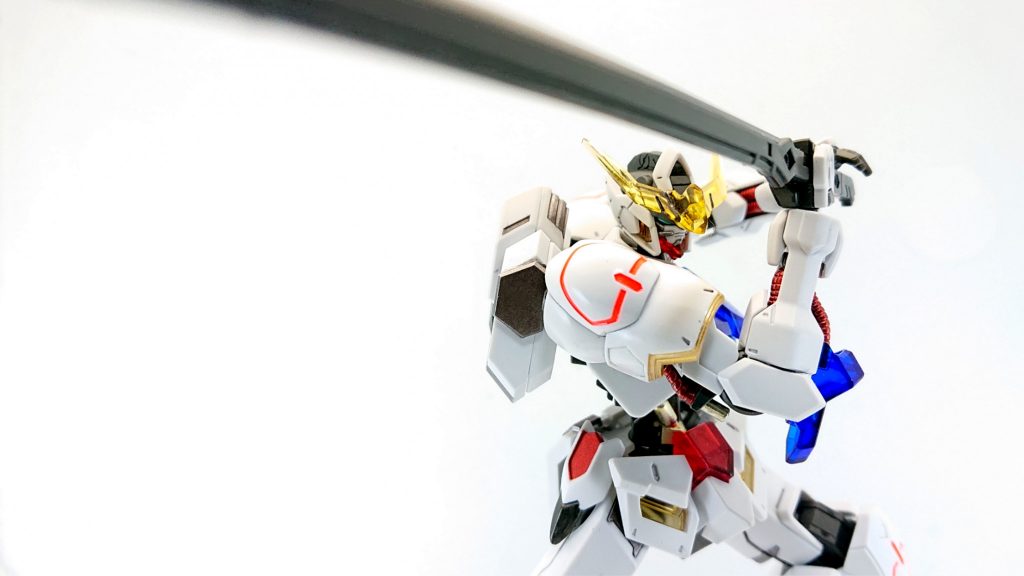 太刀実は刀身をメタリックブラックで塗ってます(後述)