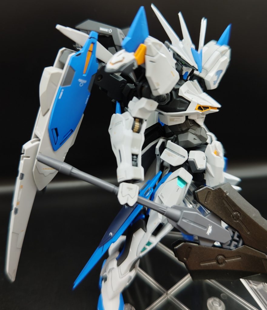 細部の塗り分けで情報量アップⅡ努めました。デカールも、グレー基調にオレンジを要所に混ぜて、あまり目立たずうるさくならないように気をつけてみました。(ここに貼ってあるよと言われなければ、わからないようなデカールワークですが…)