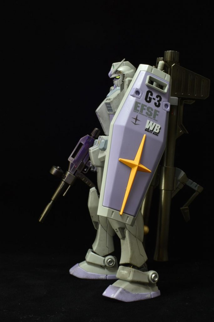 シールドちょっとデカールをゴテゴテに貼りすぎました…😅