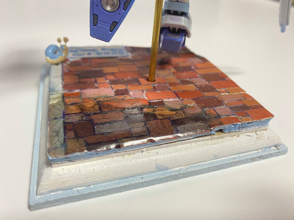 で、もう無理！ってなってここで決めたレンガ道3号。水たまりって事にして下さい(泣海や川の描写は色々参考になる動画があったりしたんですが、水たまりってなかなか無くて完全に手探りでした！アドバイス下さった方には感謝しかないです！ 