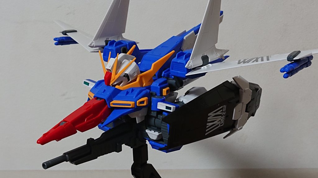 トランスフォー……(´・ω・`)  ちがっ!!リントヴルムアタッカー!!ι(｀ロ´)ノ