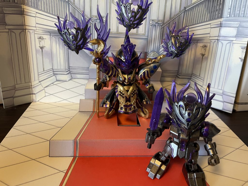 仮面の部隊兵と一緒に。部隊兵のこだわりは仮面が浮かないようにちゃんと顔に貼り付けています。二度と取れませんw