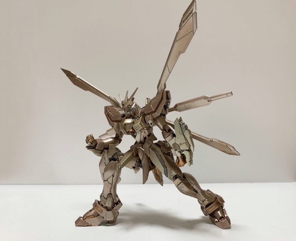 メイン装甲をピンクゴールドにしました！ 