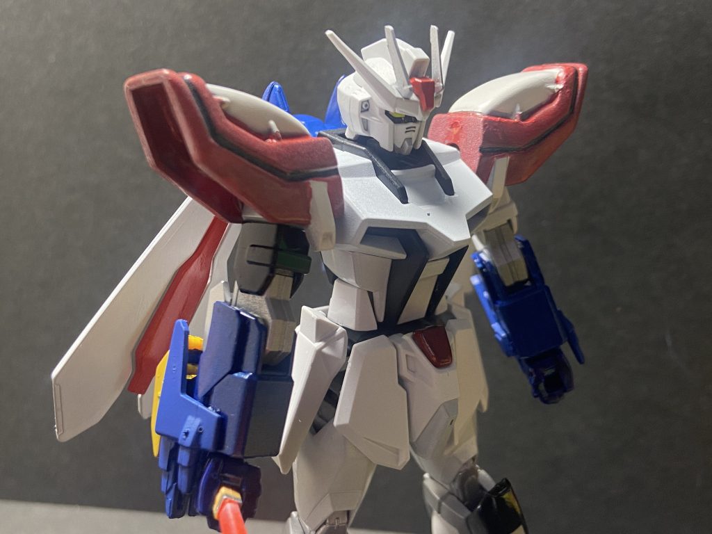 運用に膨大なエネルギーを消費するこのストライカーパックはNジャマーキャンセラーと相性が良く、とても英雄と呼ばれる程ではないが、当初の軍の期待以上の活躍をする。