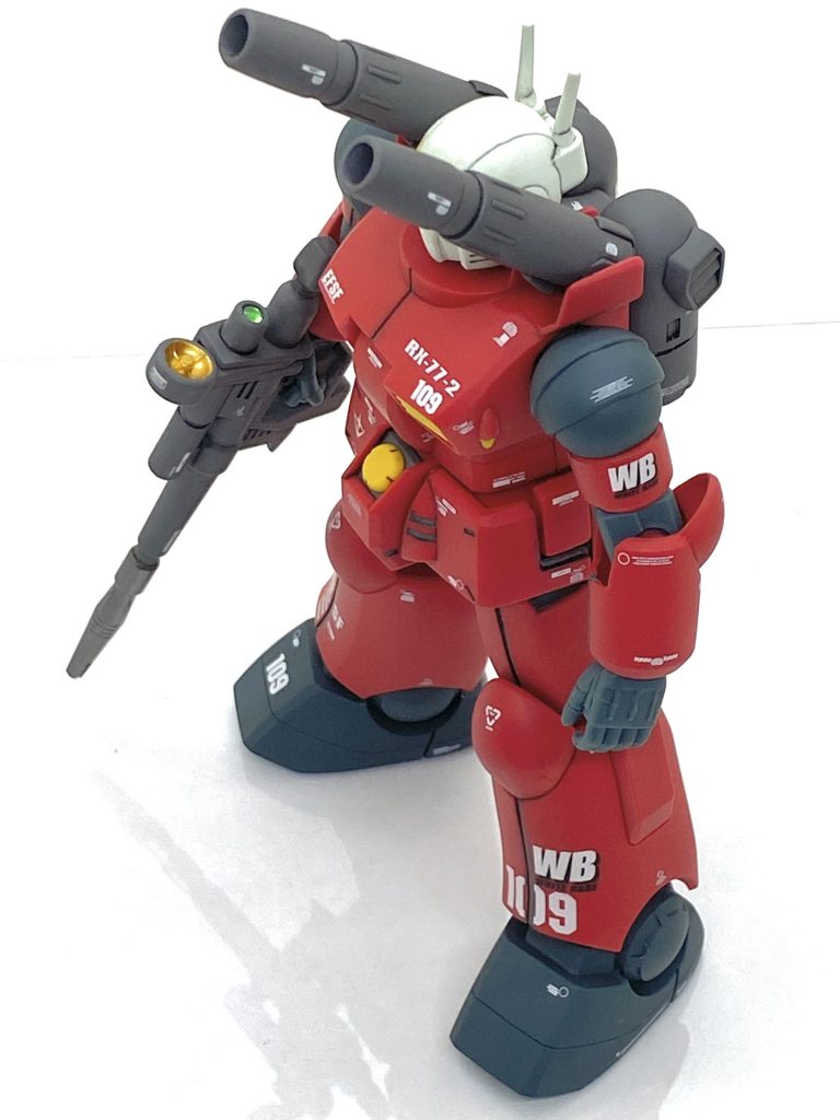 メタリック以外の部分は(クレオス)Mr.カラーGXスーパースムースクリアーを吹き付けております。