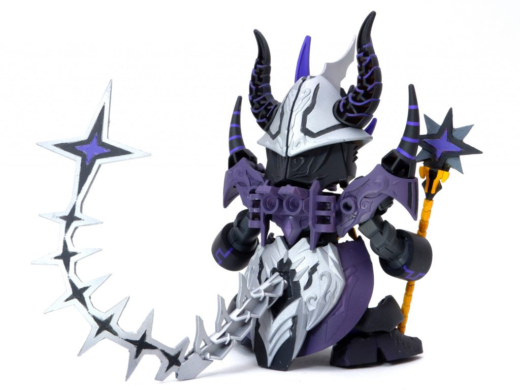 ▲背面。尻尾は銀色の部分を無視していただければと思います。