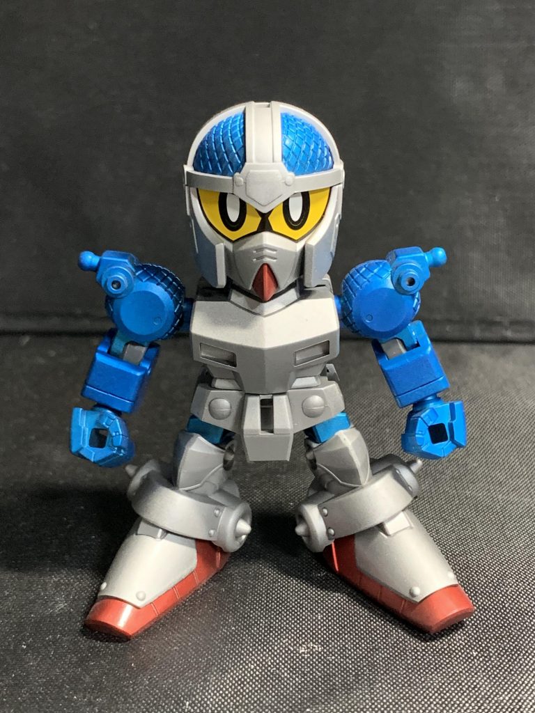 今回の塗装はあまり色々しないで簡単仕上げです黒サフ→ブライトシルバー→各調色クリア→つや消し