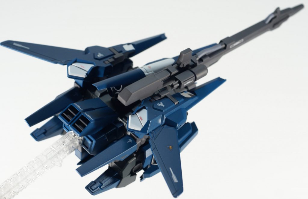 変形用のパーツのおかげで変形後もかっこいいです!