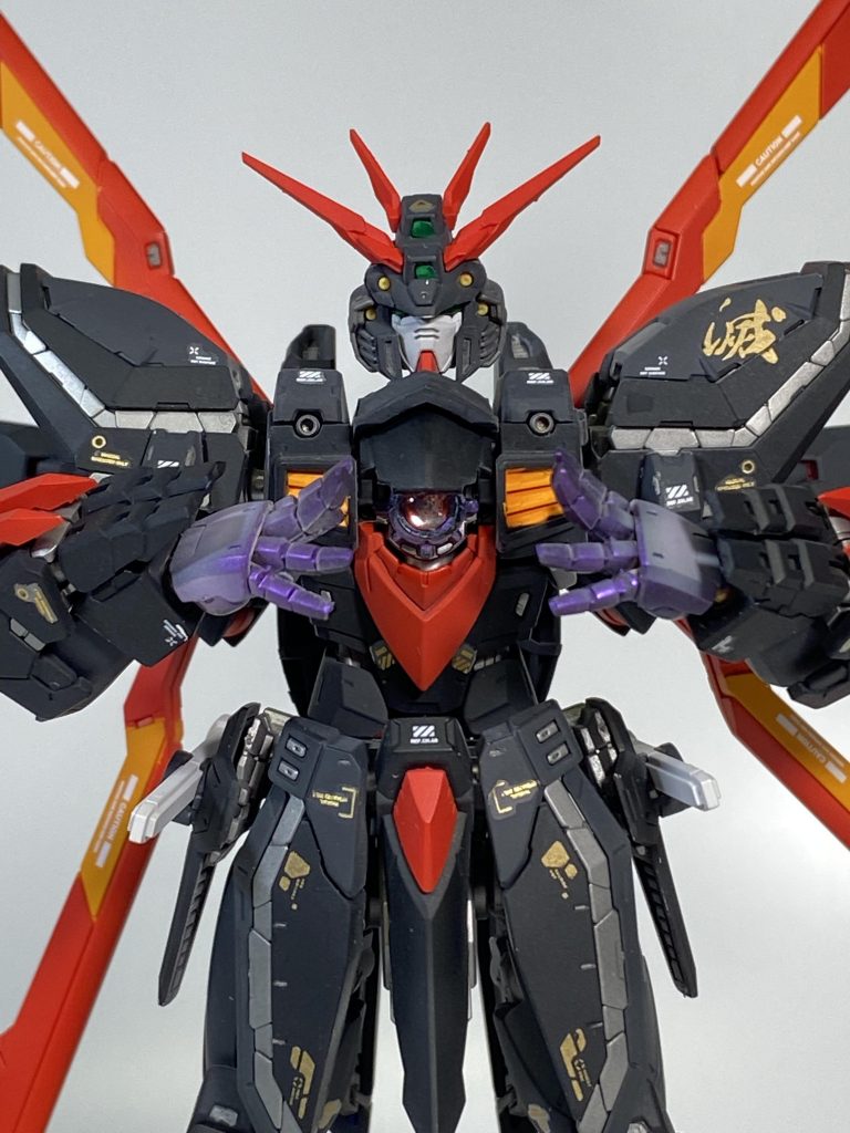 胸オープンで 必殺フィンガーはダークネス系のパープルのグラデーションで塗りました。