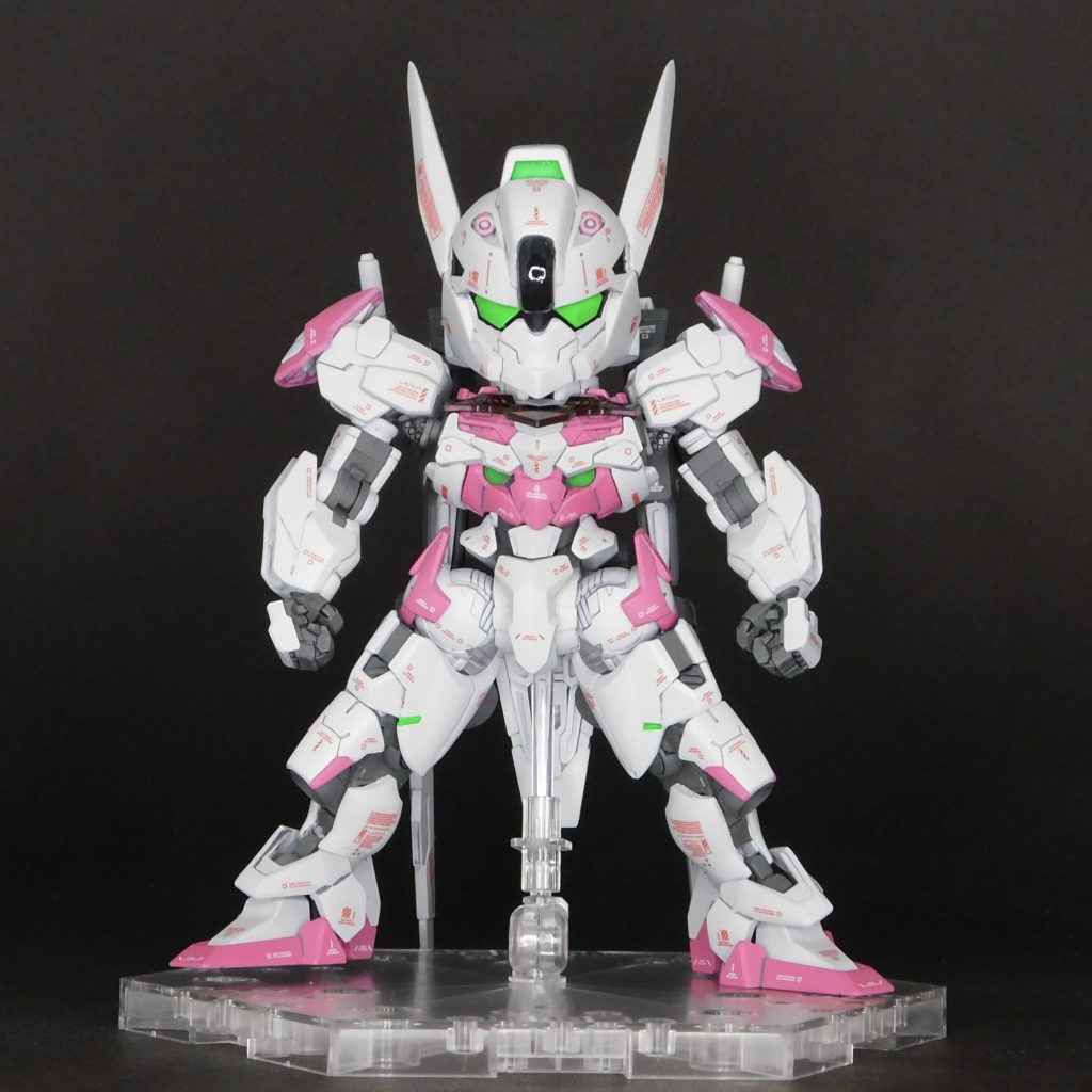 腕の短縮化の影響でシールド保持用の穴を潰してしまったのと、バックパックの空間が気になっていた事もあって高機動状態仕上げようと思っていました。