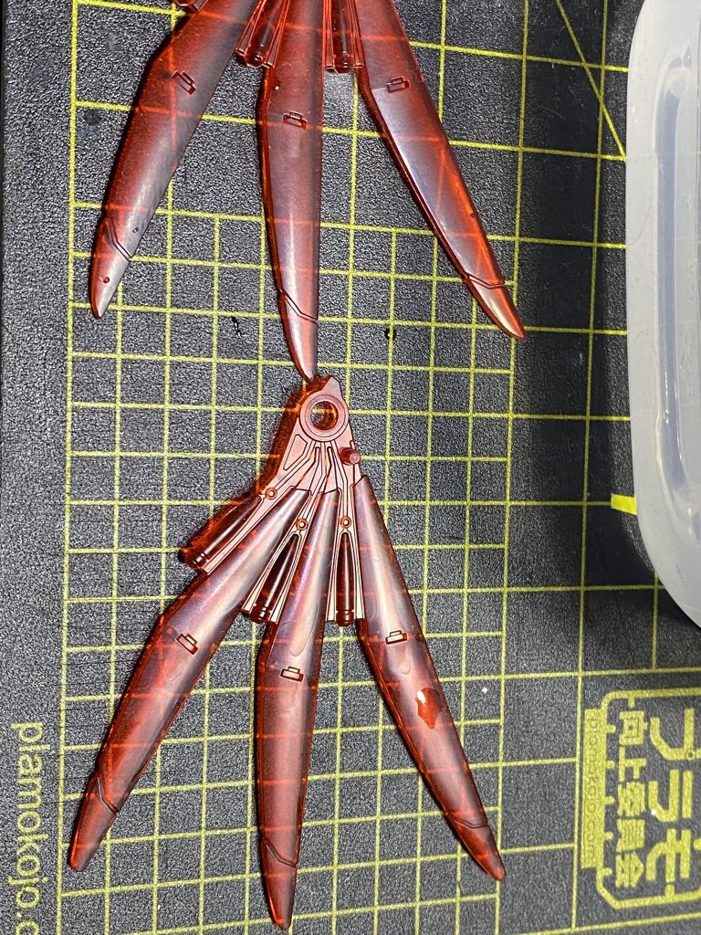 HGハイネ専用デスティニーガンダム クリアカラー–3枚目/制作者:kzm