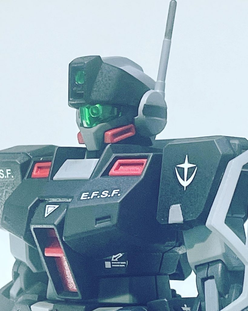 ただ最後のトップコートが失敗したのか全体的にムラが発生。もっと薄目にサッとかけるぐらいでよかったのだろうか。