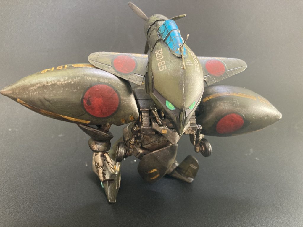 当時何も知らず製作後、モデラー先輩から魔改造を知った次第でした😄