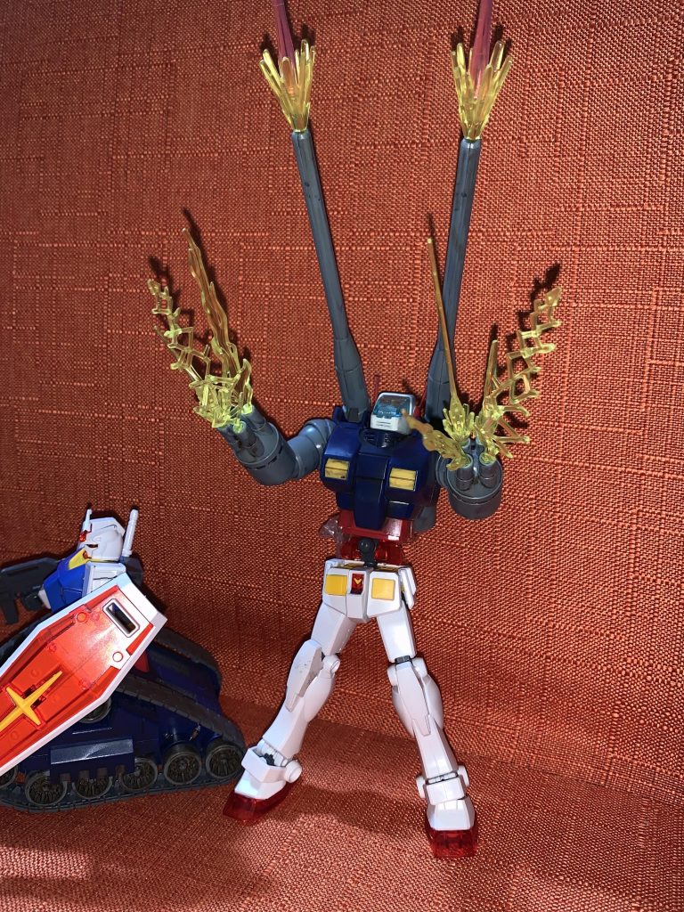 EGガンダムに互換性ないのでテープで固定w