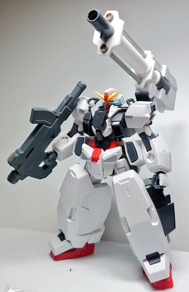 HGヴァーチェと形状が近いHGセラヴィーシェヘラザードの頭を使いました