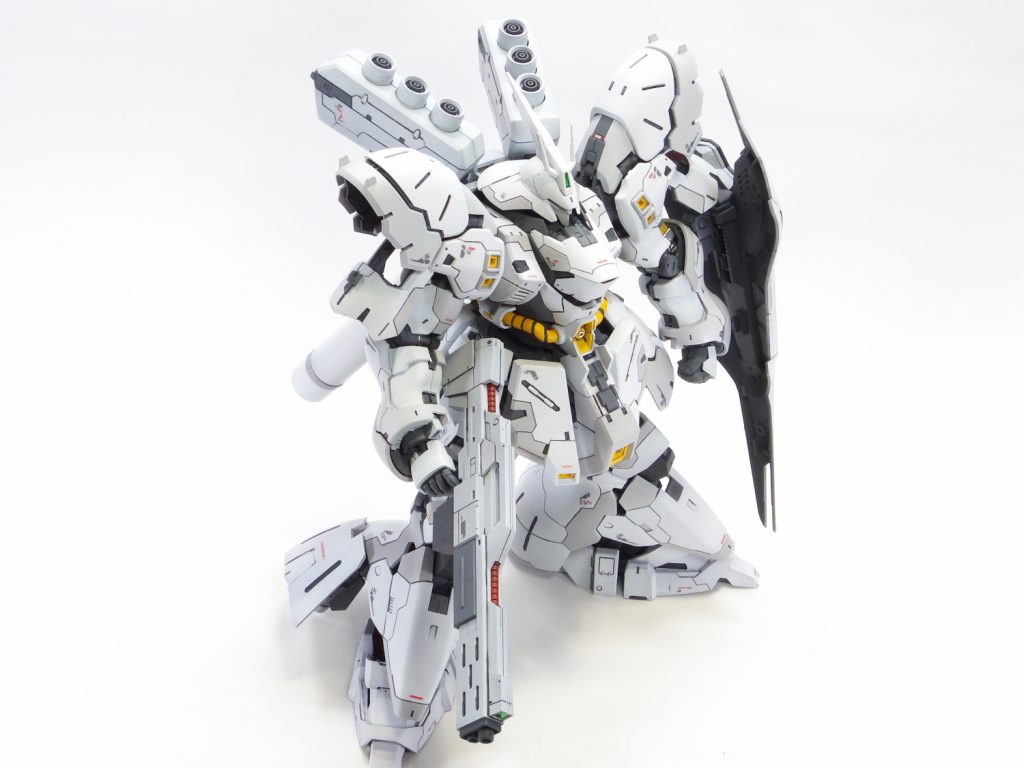 RGサザビー–4枚目/制作者：gunplacraft