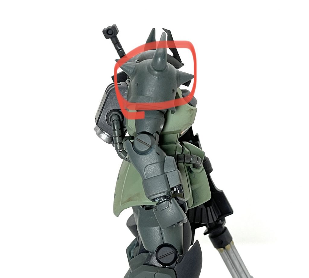 合わせ目消し箇所、その1。肩のパーツ（両側）。