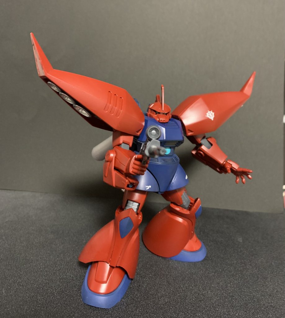 ファースト世代からガンプラ作ってきましたが、記憶に残る限り、ゲルググ系は今回が初めてな気がします。