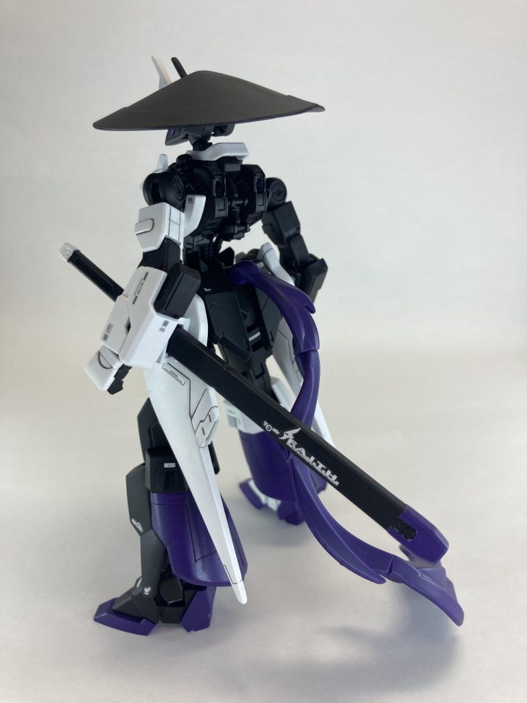 初めて刀にしたグラデーション塗装もそこそこ上手くいって大満足でした！個人的には一番後ろ姿が映える❗️