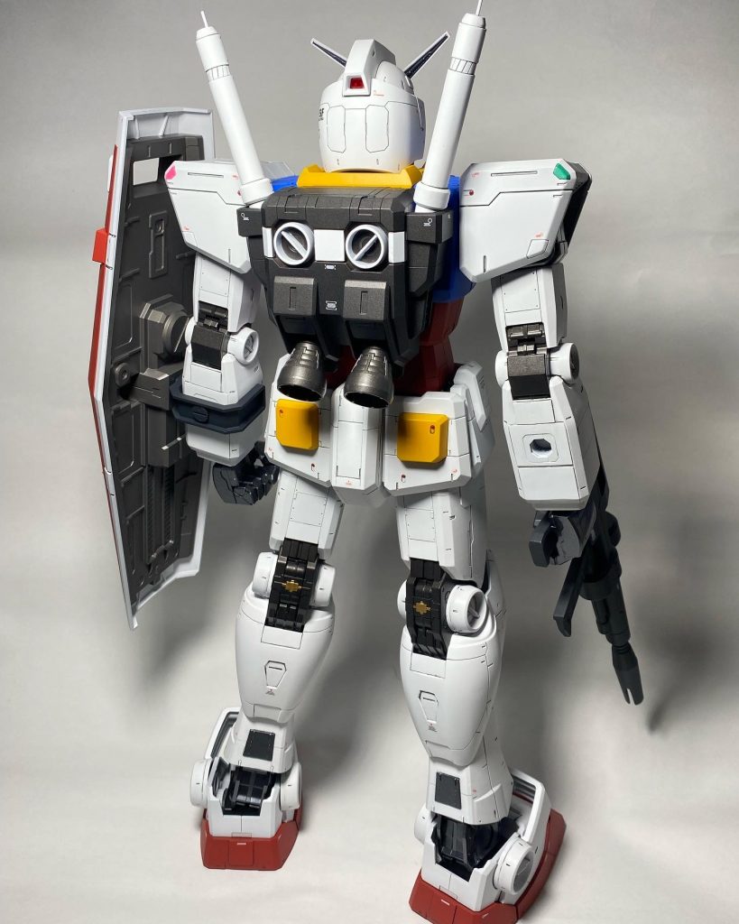 メガサイズ　ガンダム–3枚目/制作者：ますす