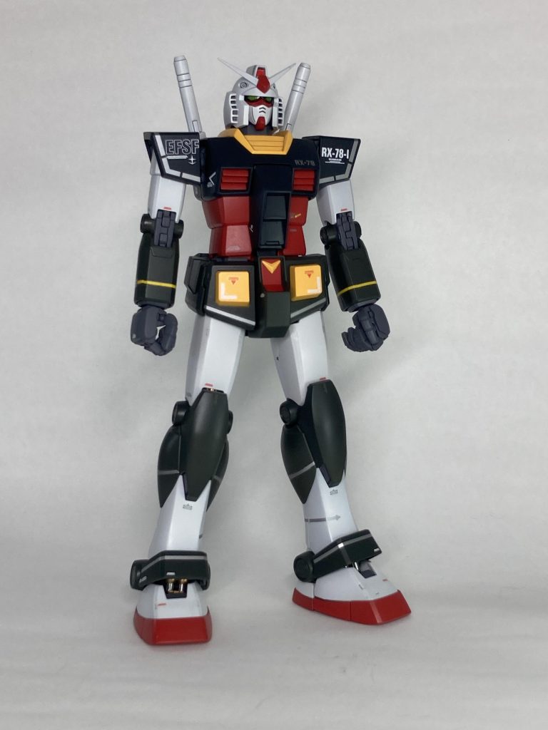 中の人はリアルタイプカラーで、デカールもフルアーマーとリアルタイプのものをミックスしています。