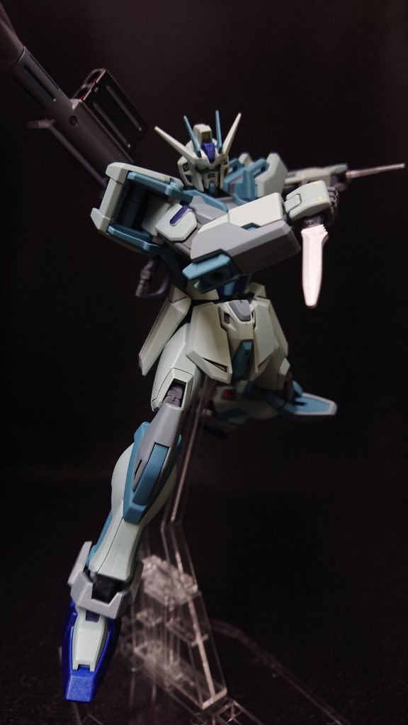 機体カラーはグレイ系と青系を中心に落ち着いた感じでまとめてみました