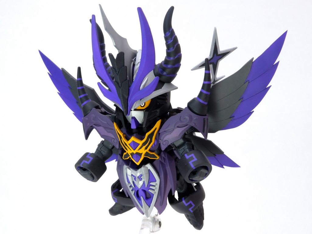 ▲飛行状態。翼はデザインするところから始めました。