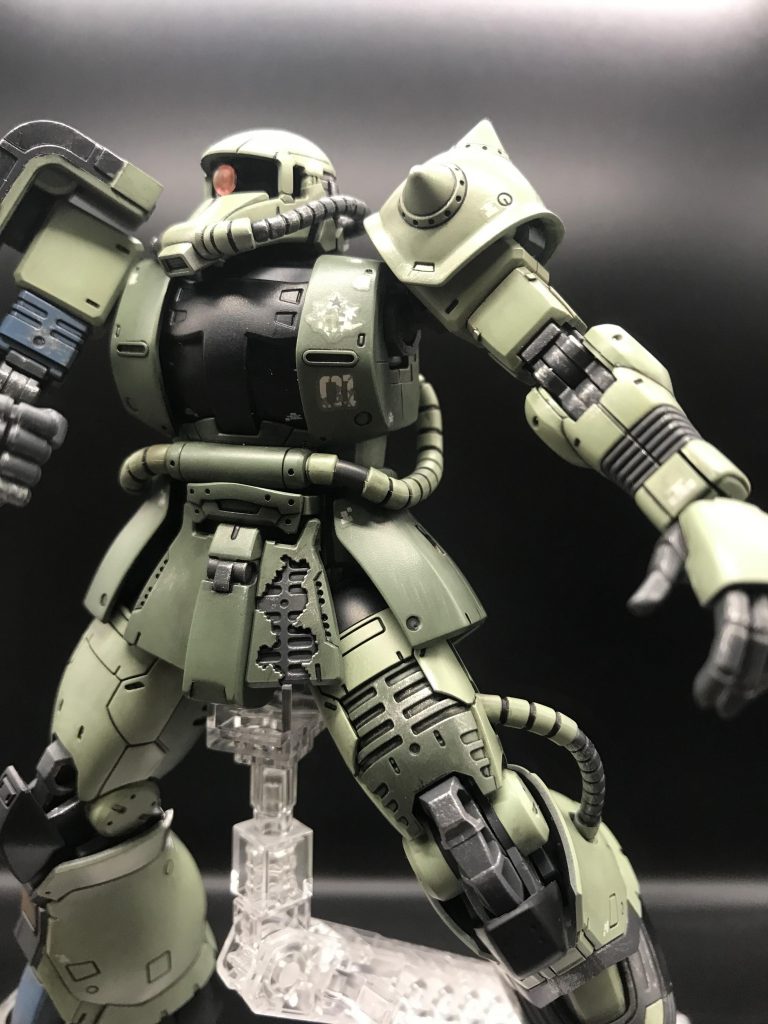 膝の肉抜き穴を埋めるのを忘れてしまってた😱