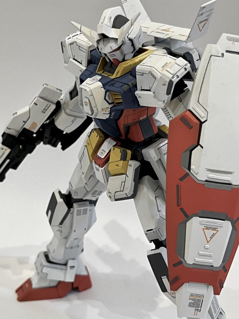 それからMG AGE-1を求めてさまざまな売り場を渡り歩きました。2019年当時、店舗には全然残っていませんでしたから。