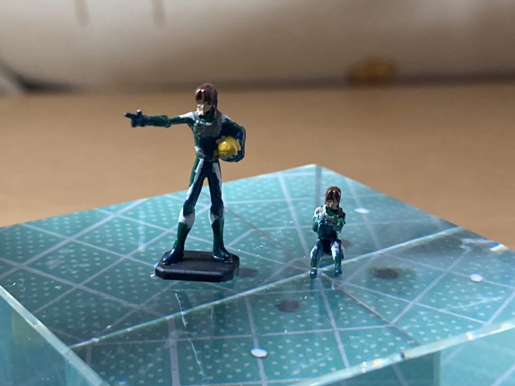 1/100 フィギュア ロックオン・ストラトスも塗りました。