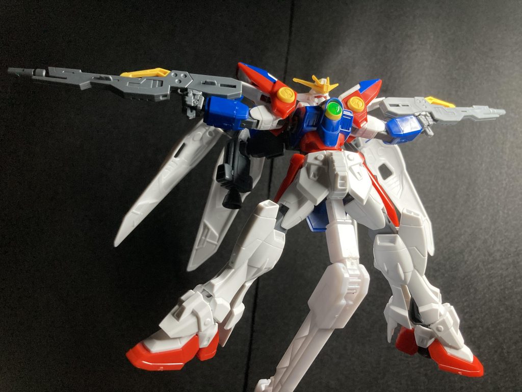 この機体念願のHG化だったらしいですね！ここ最近ではヘビーアームズやデスサイズ、ナタクと言ったW機体がキット化されているのでこの調子でウィングゼロカスタムやトーラスなども来て欲しいですね！ 