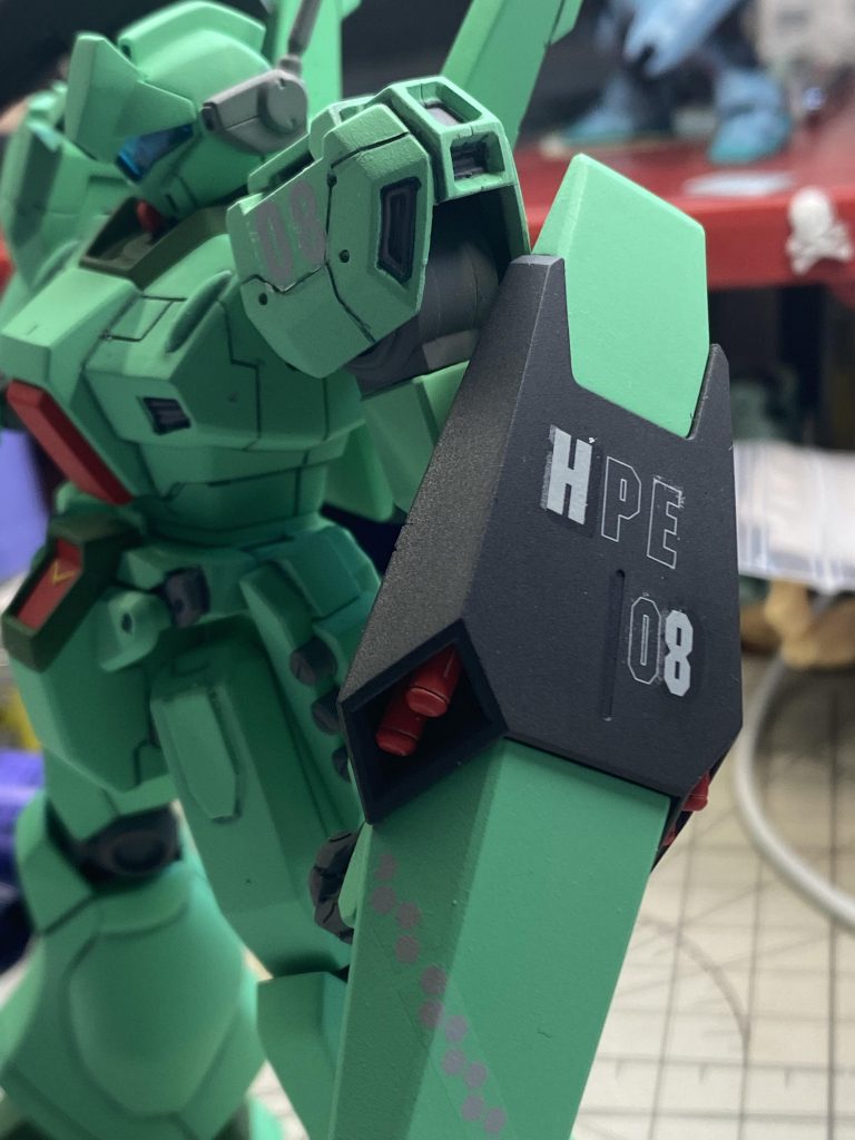HGUC ジェガンD型–4枚目/制作者：新谷飛鳥