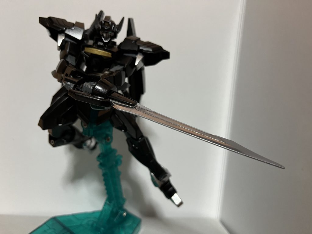 ブレード両手持ちこのブレードが良くてサイフォスを選びました！ライフルとシールド、シグルブレイド付きのバウンサーも魅力的だった(´・ω・｀)刀身はメッキシルバー