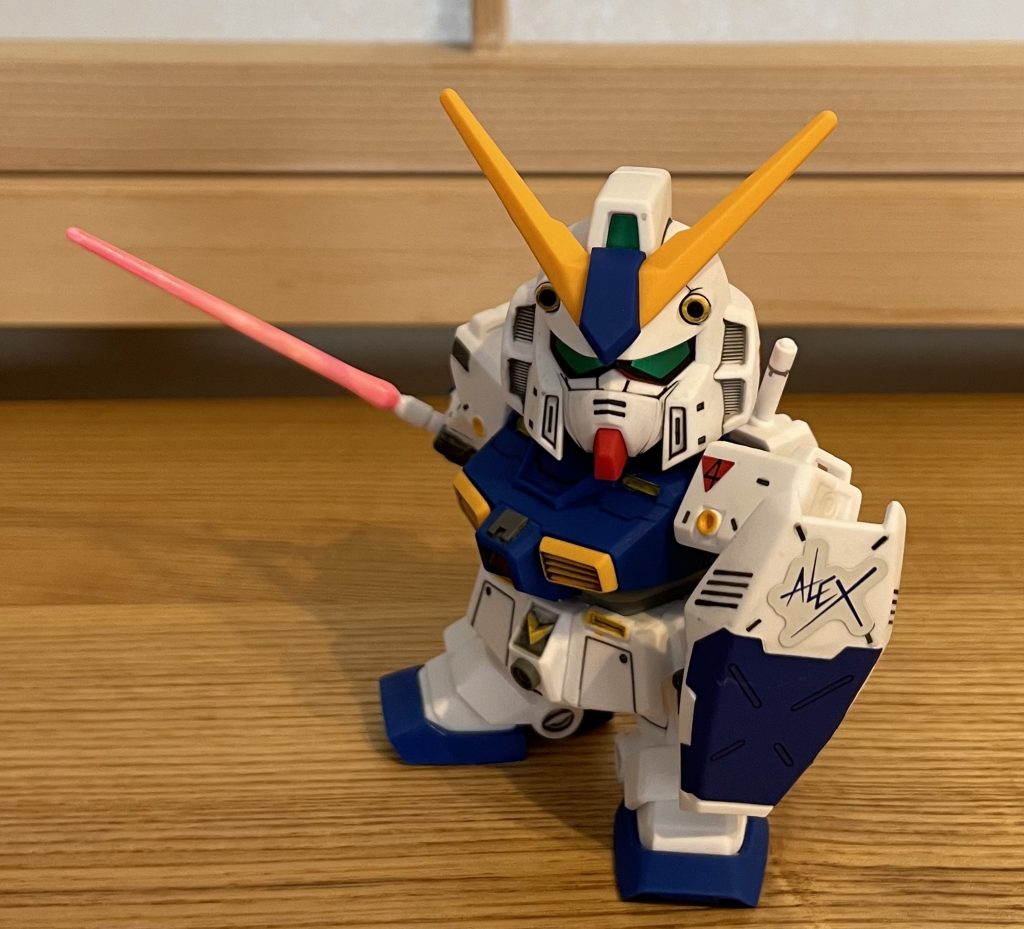 ガンダムマーカーでの部分塗装と墨入れ、つや消しトップコートで仕上げました😆