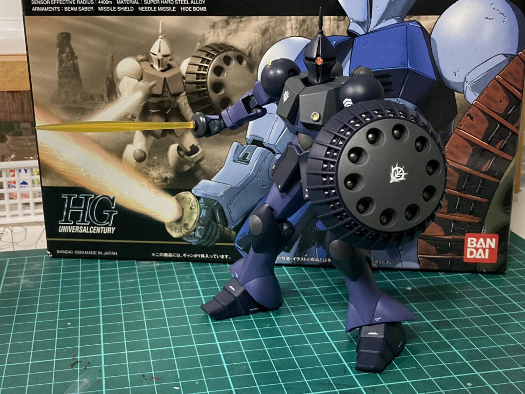 以上、黒い三連星専用ギャンでした。初めて自分オリジナルと言えそうなカラーリングで製作出来て、やって良かったという達成感あります。最後までご覧頂きありがとうございました。