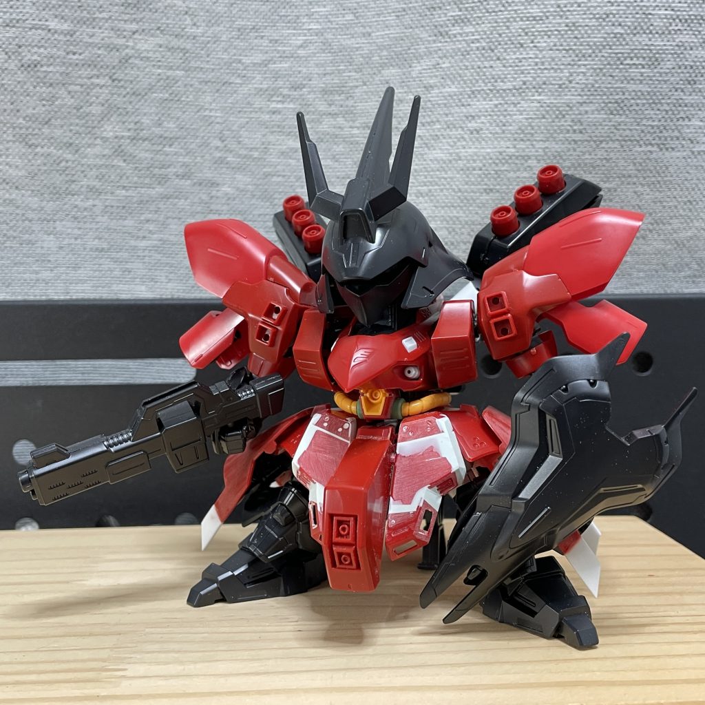 大体体型が纏まってきた頃。まだ頭部はキットのまま。