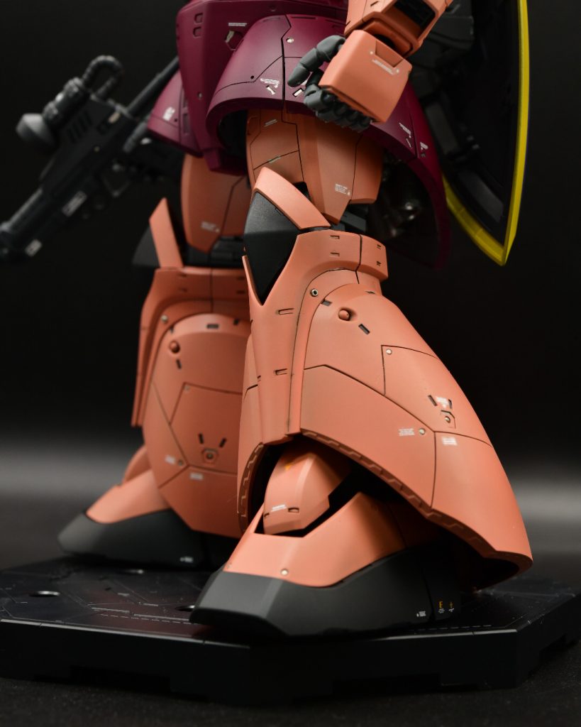 脚部はもともとディテールが多かったので、バランスを取る為に上半身を中心にディテールアップをやりました。