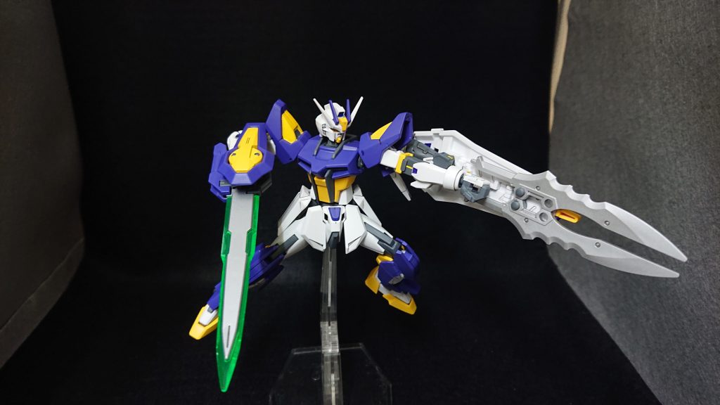 今回のお気に入りポイントはオリ武器のシールドです機動力向上のためにバーニアを追加、シールドにも攻撃力を持たせたかったので剣を2本装備させてみましたシンプルながらにまとまっていて見た目ヨシですでは、最後までご覧いただきありがとうございました