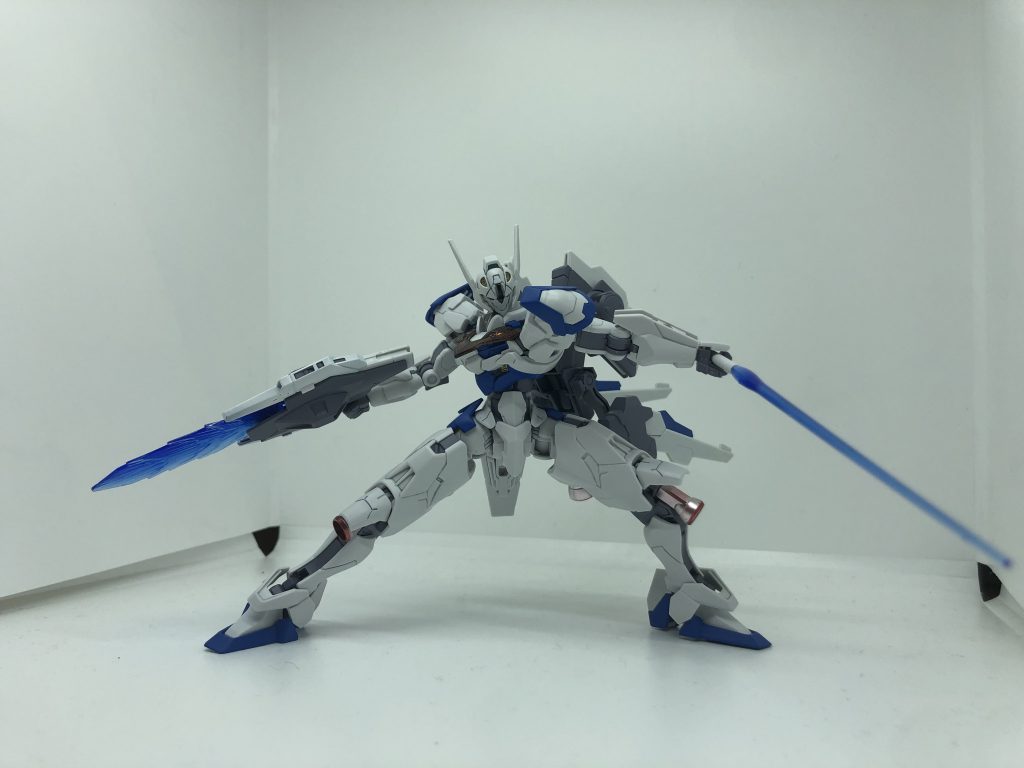 可動がすごいのでポージングの幅が広がります。