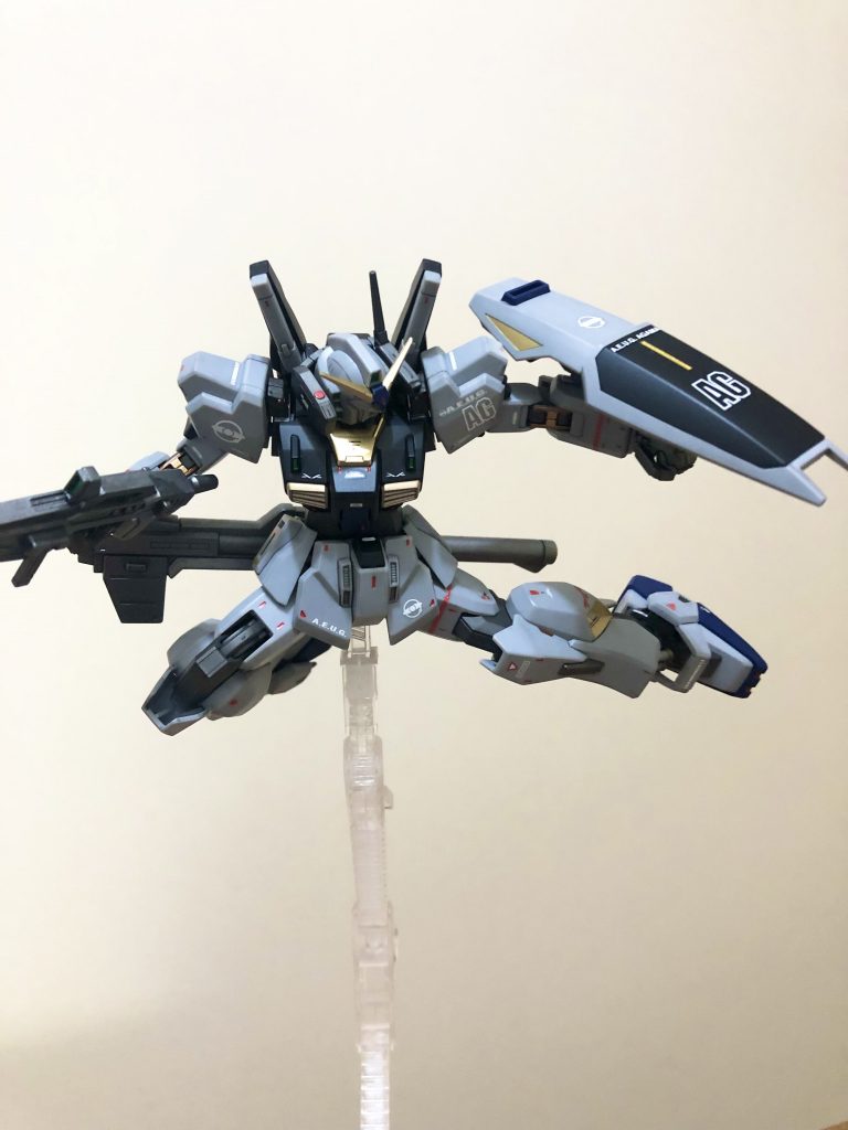 劇場版でのキックシーン、ガルバルディは持って無いので単体で。この写真が撮りたかった😄