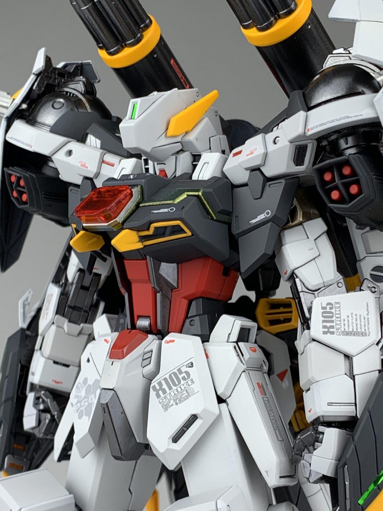 アップ写真！全身しっかりと表面処理(面出し含む)をしたので、カッチリとした「ガンダムらしさ」を出せたのではないかと思ってます！