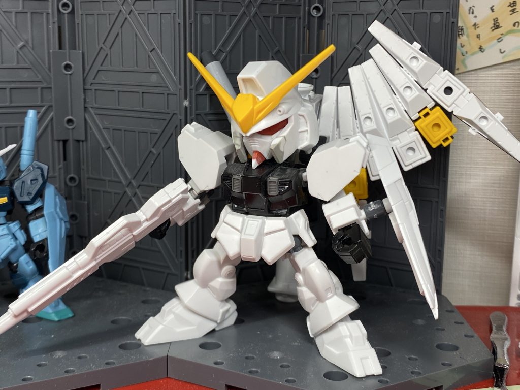 フィンファンネル装備もとりあえず作りました。現在行方不明で色塗ってないですが。