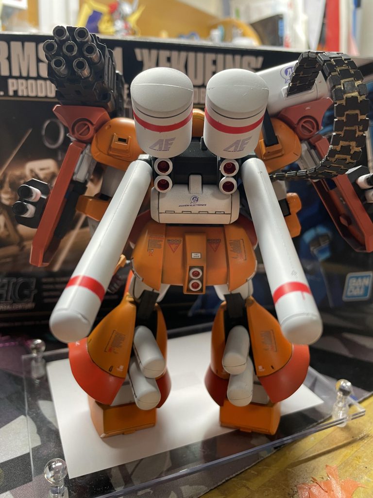 タンクは4個増設してバーニアに当たらないようにしました