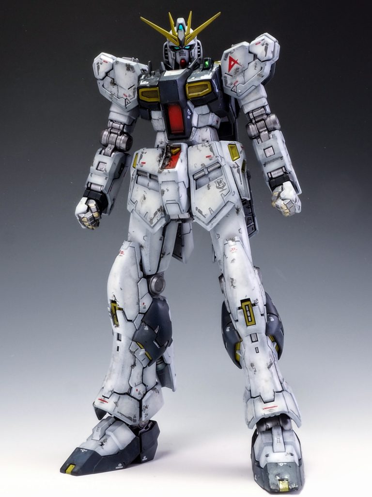 劇中でもあまり大きなダメージは受けてないイメージなので控えめに汚しました。