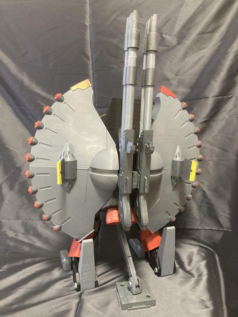 特にバックパックは合計で100時間越えの出力時間ですw