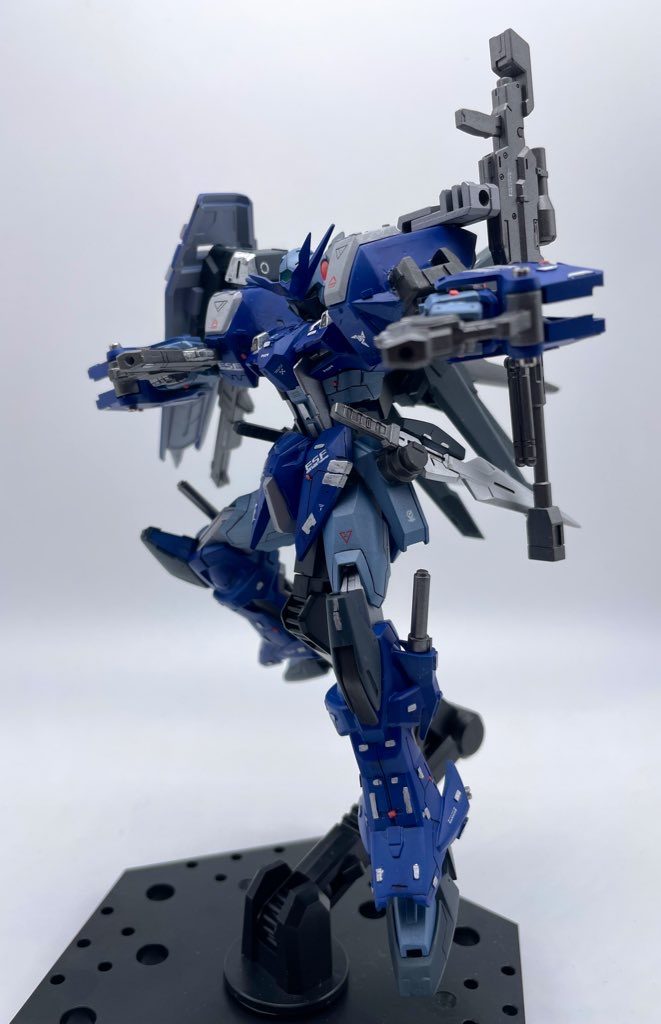 ビームガン構えポーズ